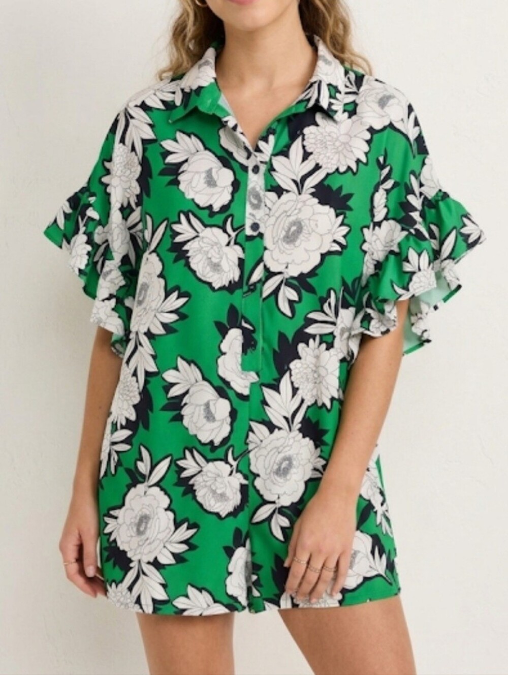 BUCKETLIST Green, White & Navy Floral Romper Size Large Resortwear Festival